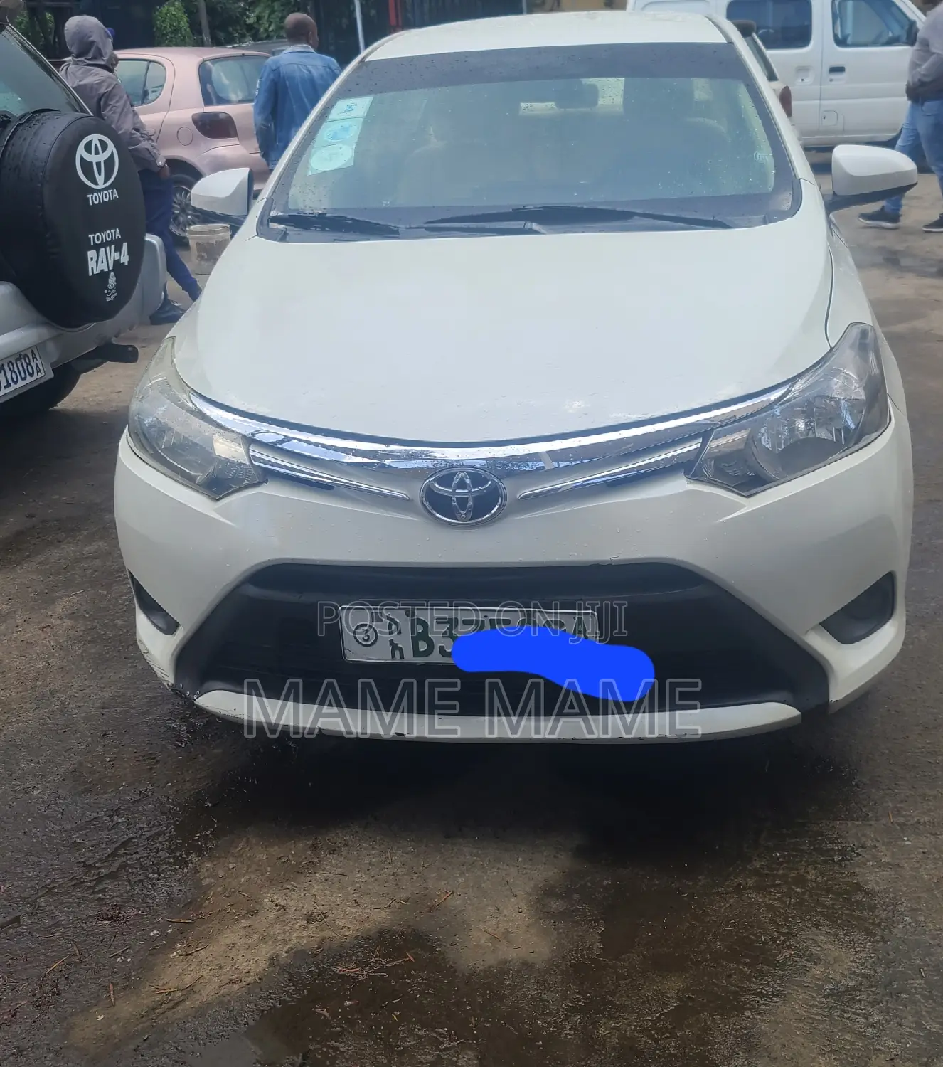 Toyota Yaris 2012 White