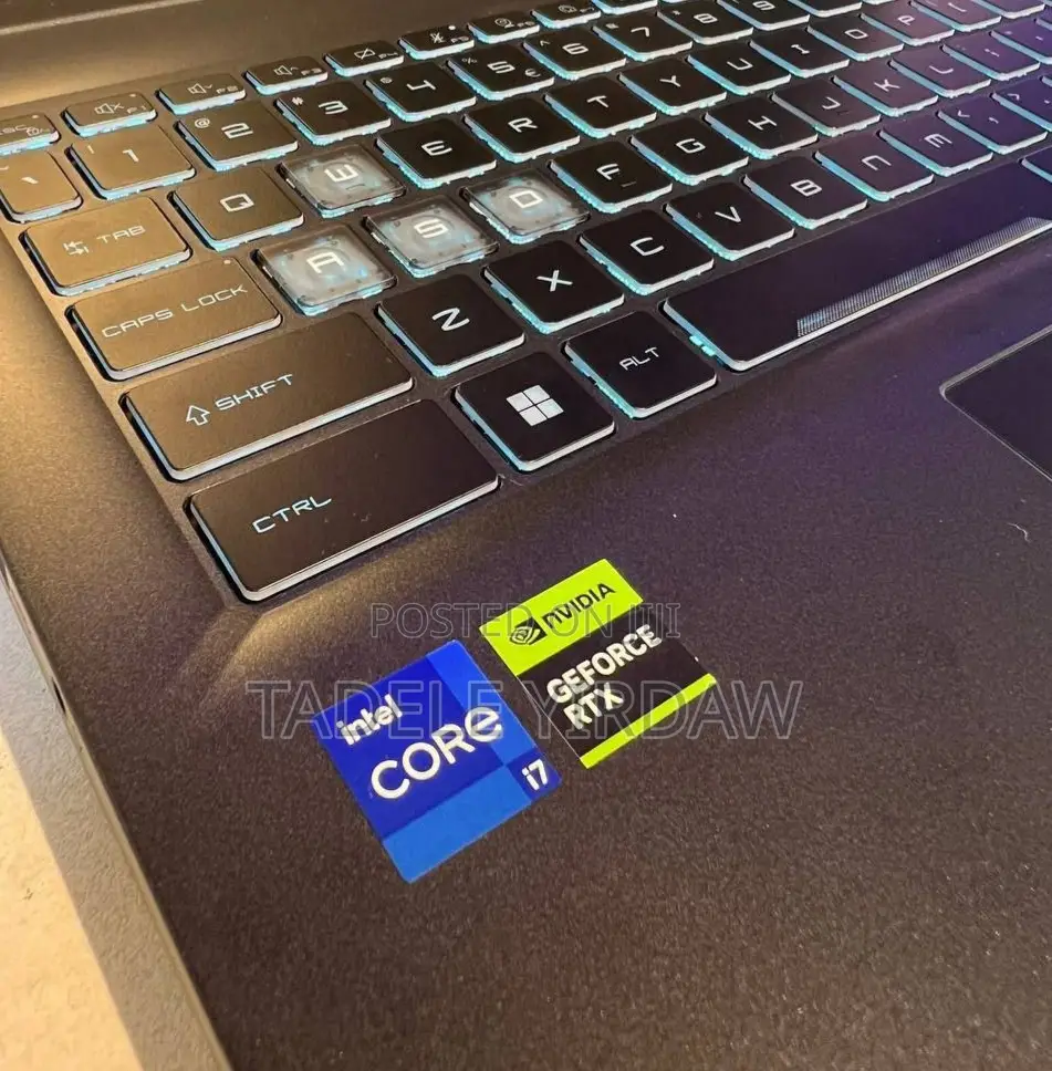 New Laptop MSI GP75 Leopard 16GB Intel Core I7 SSD 512GB