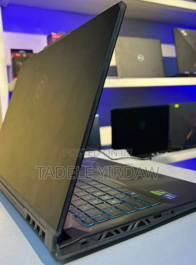 New Laptop MSI GP75 Leopard 16GB Intel Core I7 SSD 512GB