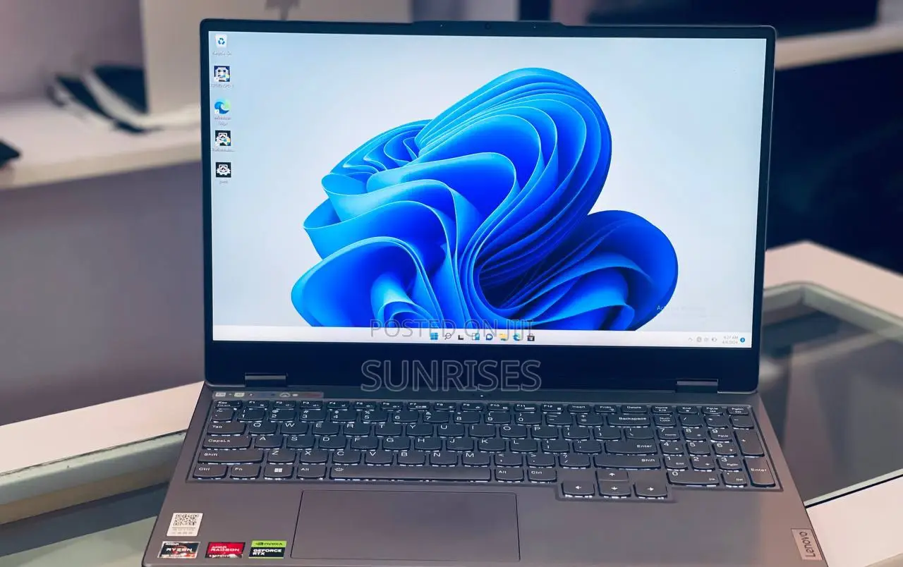 New Laptop Lenovo Legion 5 16GB AMD Ryzen 7 SSD 512GB