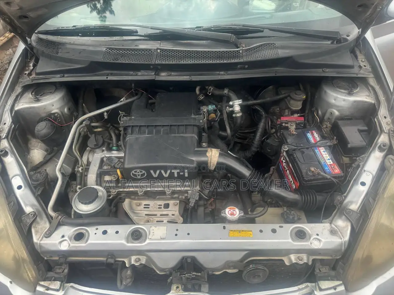 Toyota Vitz 2004 Silver