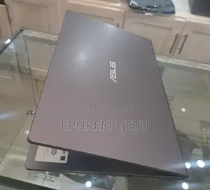 Photo - New Laptop Asus VivoBook F450CC 8GB Intel Core I3 SSD 256GB