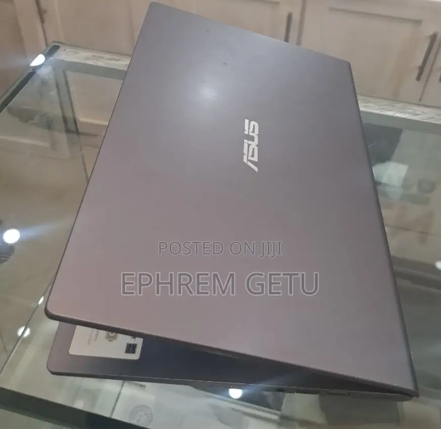 New Laptop Asus VivoBook F450CC 8GB Intel Core I3 SSD 256GB