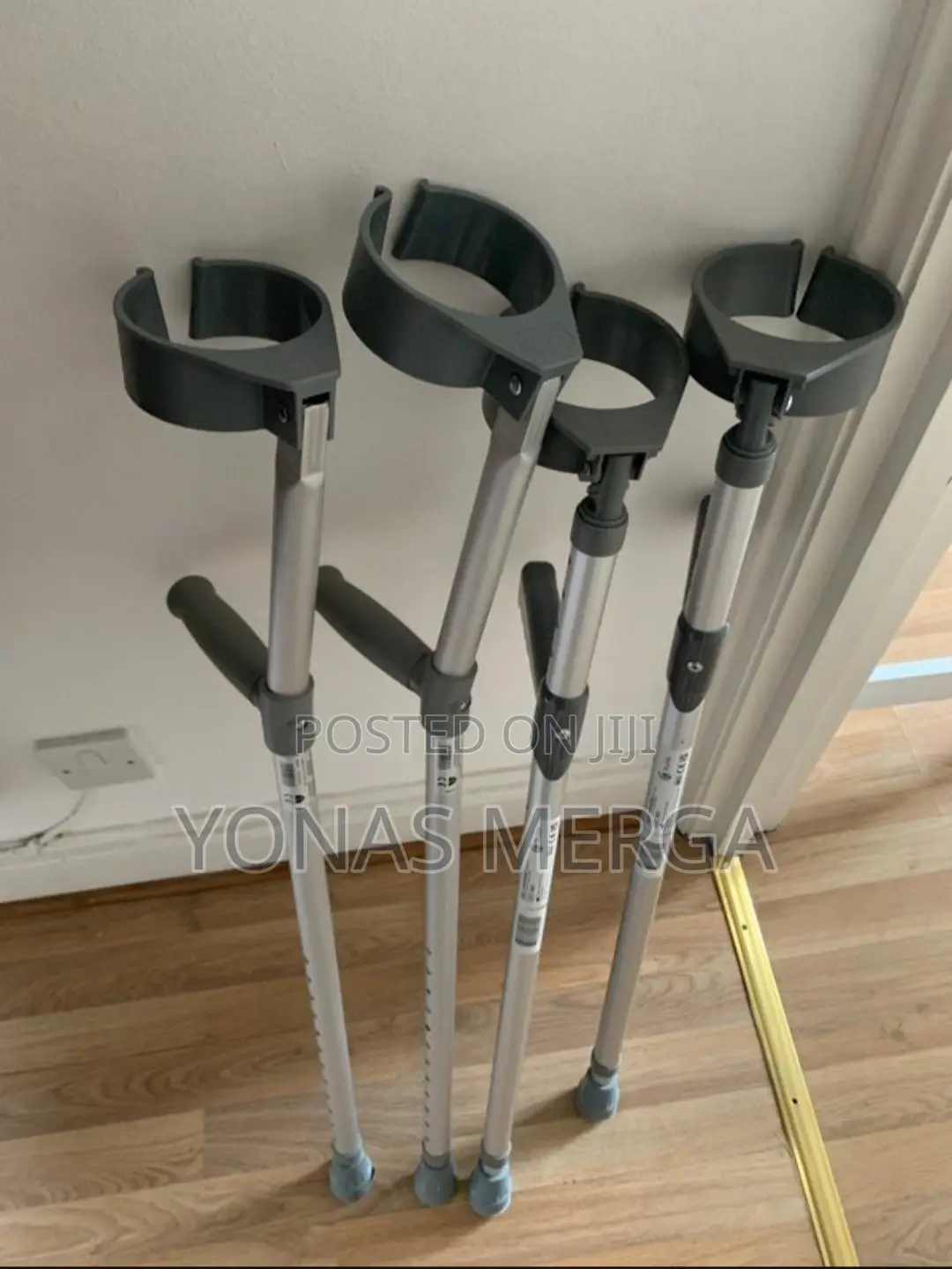 Elbow Crutches§የክንድ Crutchestmመሬት ቆንጥጦ ሚዝ Crutches