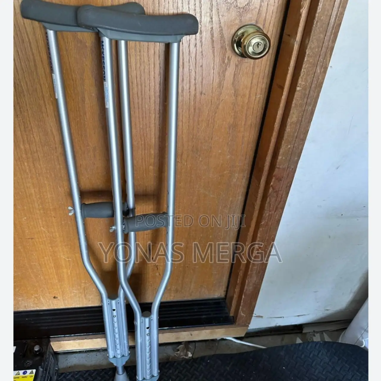 Crutches ¶Adjustable Crutches|ኦግዝላሪ Crutches^Armpit Crutches