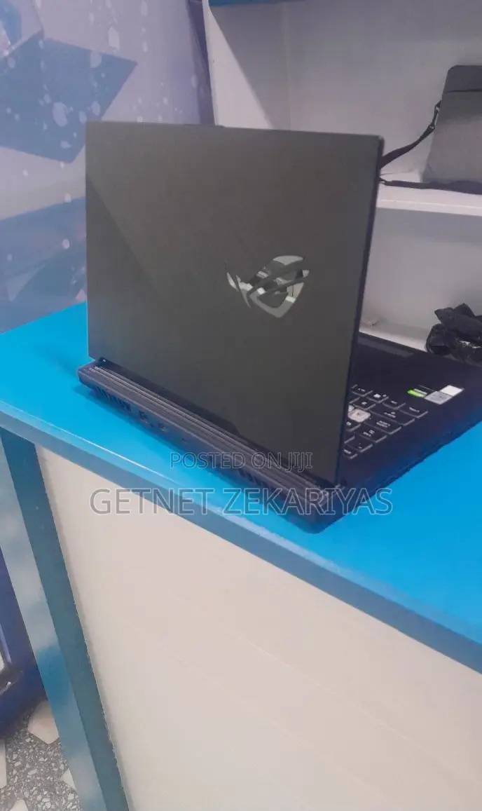 New Laptop Asus ROG Strix G15 16GB Intel Core I7 SSD 1T