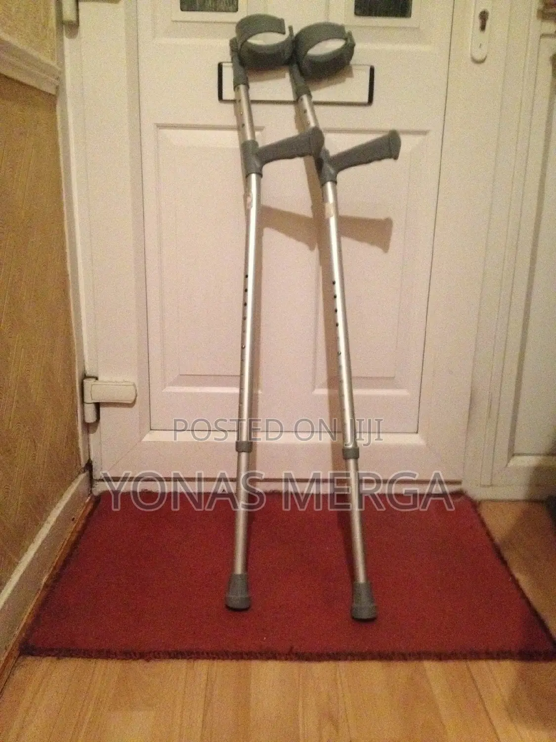 Crutches%Medical Crutches\Arm ክራንች¡እርሶ አይምጡ እኛ ስራዉን እናቀልሎታለን