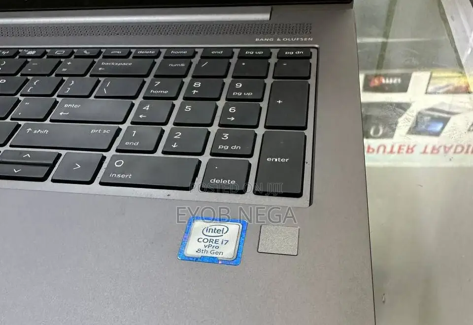 New Laptop HP ZBook 14u G5 16GB Intel Core I7 SSD 512GB