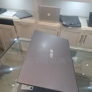 Laptop Asus VivoBook E403NA 8GB Intel Core I3 SSD 256GB