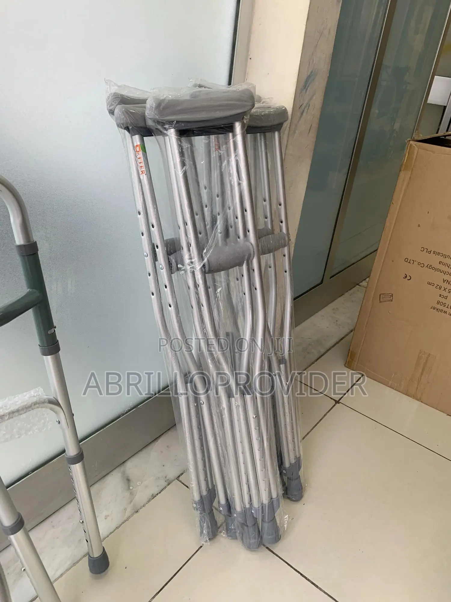 Adjusting Crutches Crutches Crunch Crunch Crutches