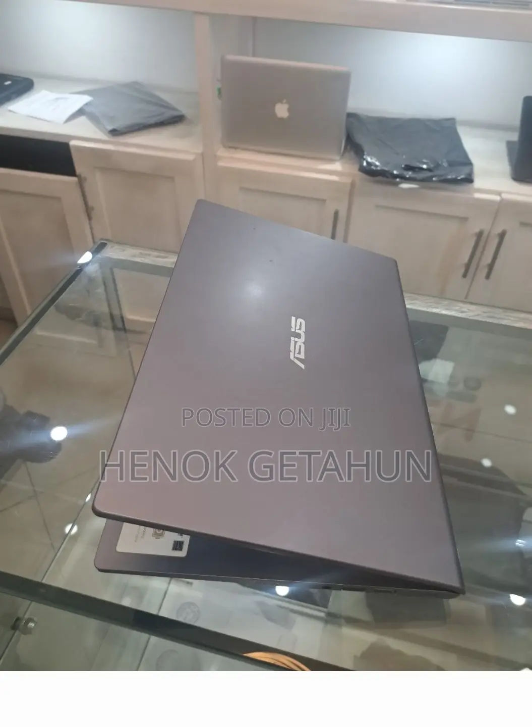 New Laptop Asus VivoBook 15 X505BA 8GB Intel Core I5 SSD 256GB