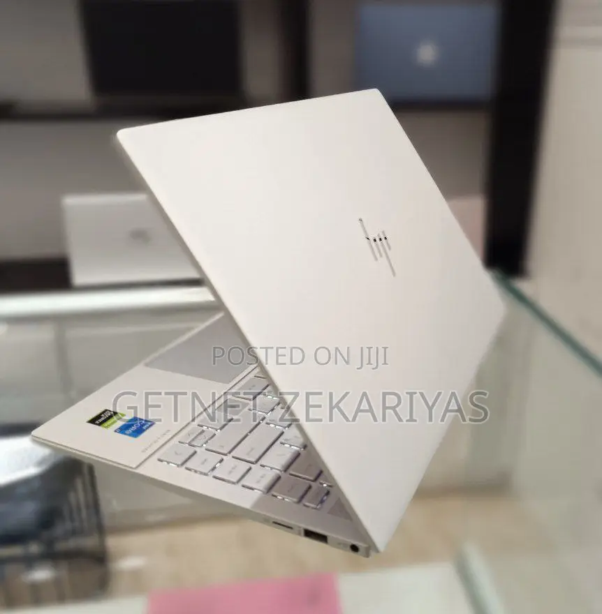 New Laptop HP Envy 14 16GB Intel Core I7 SSD 512GB