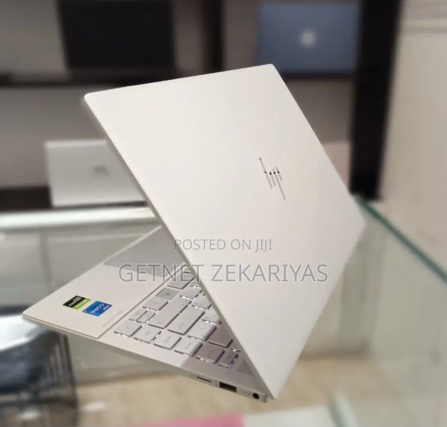 New Laptop HP Envy 14 16GB Intel Core I7 SSD 512GB