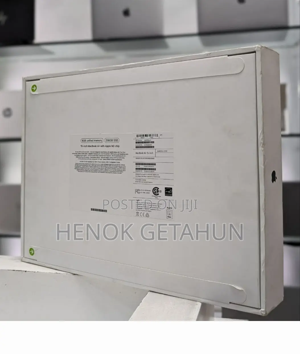 New Laptop Apple MacBook Air 2023 M2 8GB Apple M2 SSD 256GB
