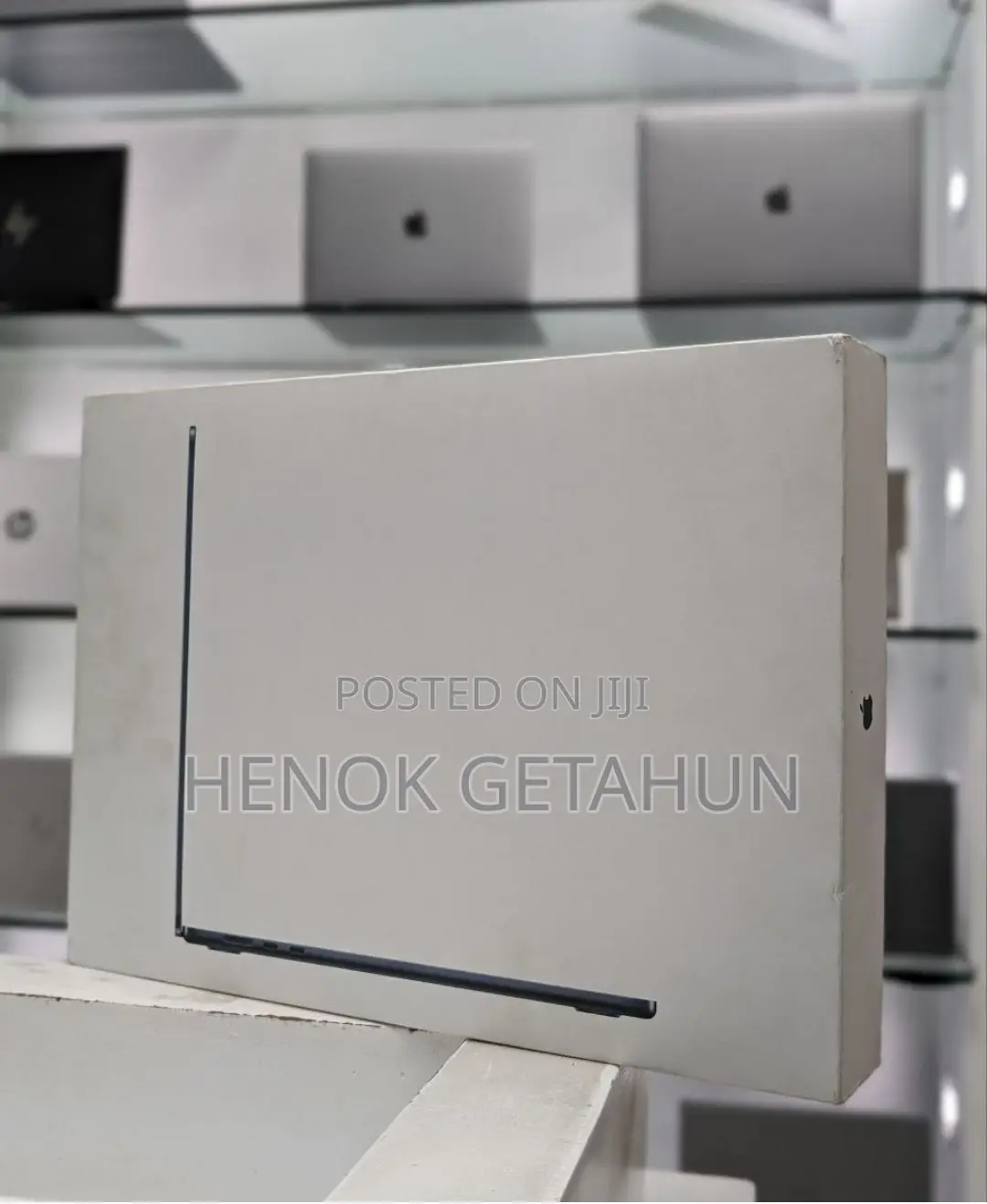 New Laptop Apple MacBook Air 2023 M2 8GB Apple M2 SSD 256GB