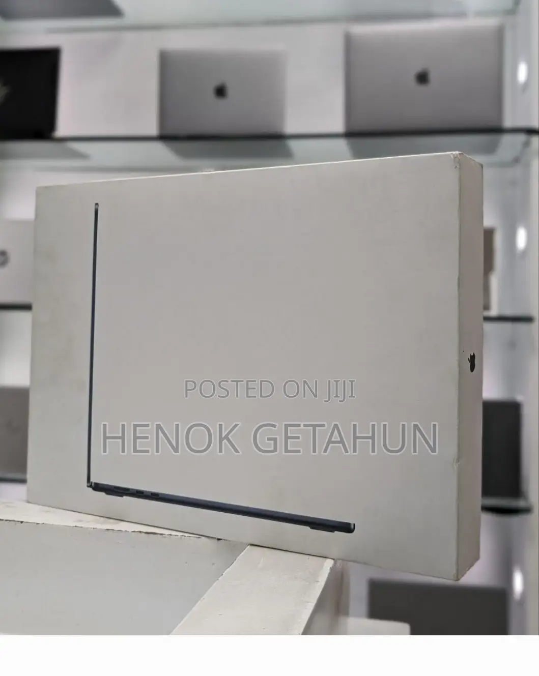 New Laptop Apple MacBook Air 2023 M2 8GB Apple M2 SSD 256GB