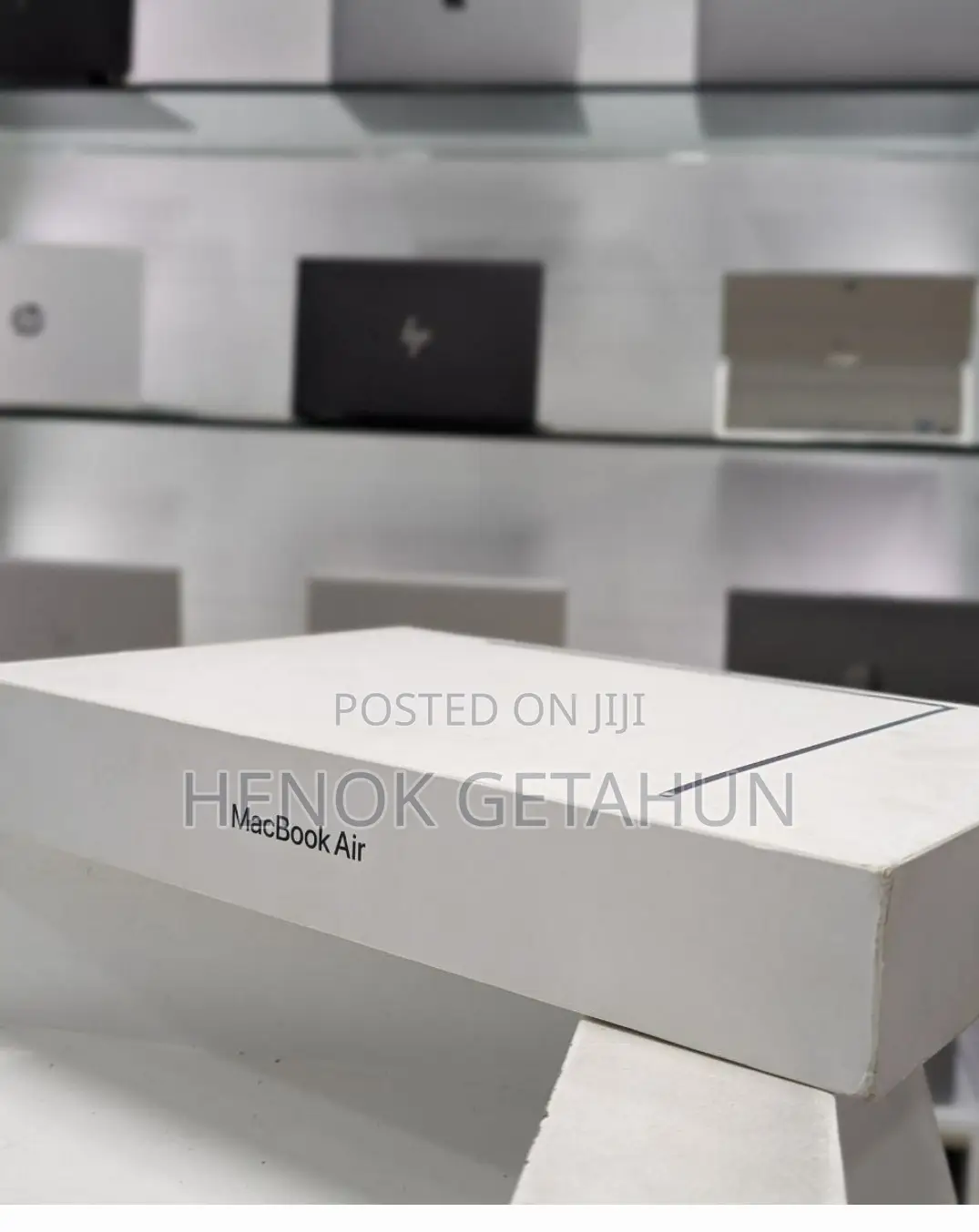 New Laptop Apple MacBook Air 2023 M2 8GB Apple M2 SSD 256GB