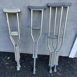 Photo - Armpit Crutches \Auxiliary Crutches ~ተመቻችተዉ ለመራመድ>Crutches|