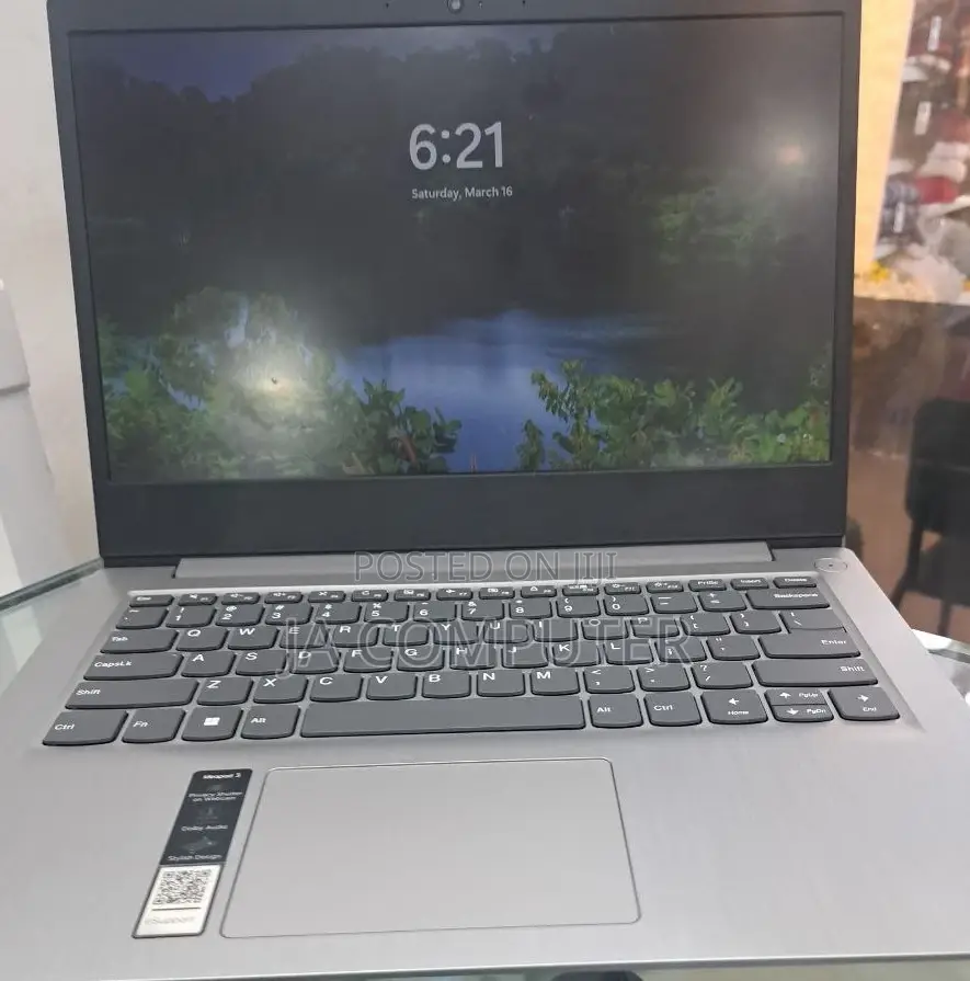 New Laptop Lenovo Ideapad 3 8GB Intel Core I3 SSD 256GB