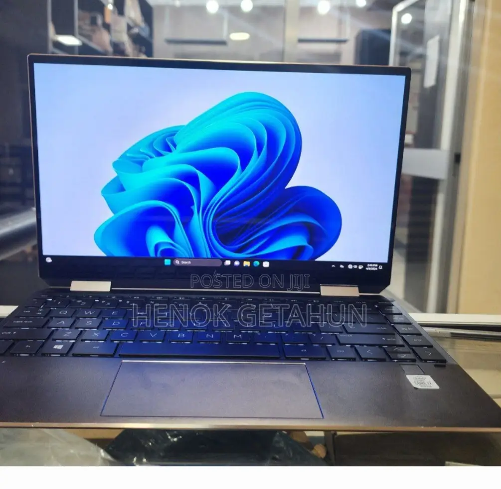 New Laptop HP Spectre 16GB Intel Core I7 SSD 1T