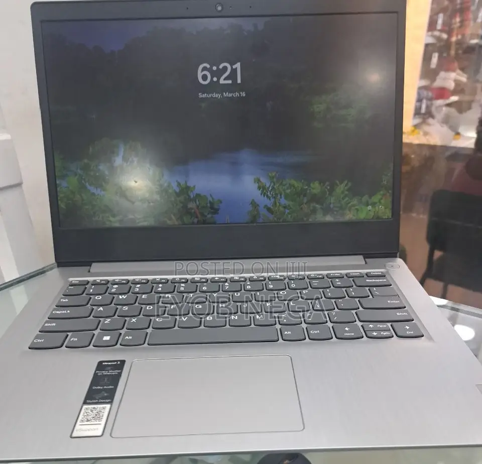 New Laptop Lenovo Ideapad 3 8GB Intel Core I3 SSD 256GB