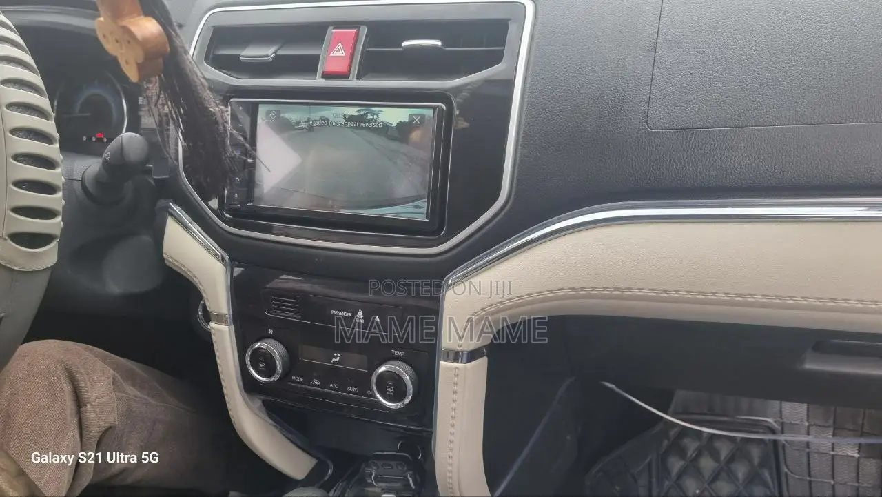 New Toyota Hilux 2022 Gray