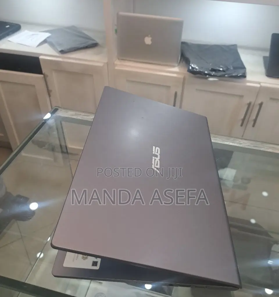 New Laptop Asus VivoBook 15 X505BA 8GB Intel Core I7 SSD 256GB