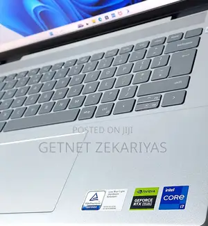 New Laptop Dell Inspiron 15 16GB Intel Core I7 SSD 1T