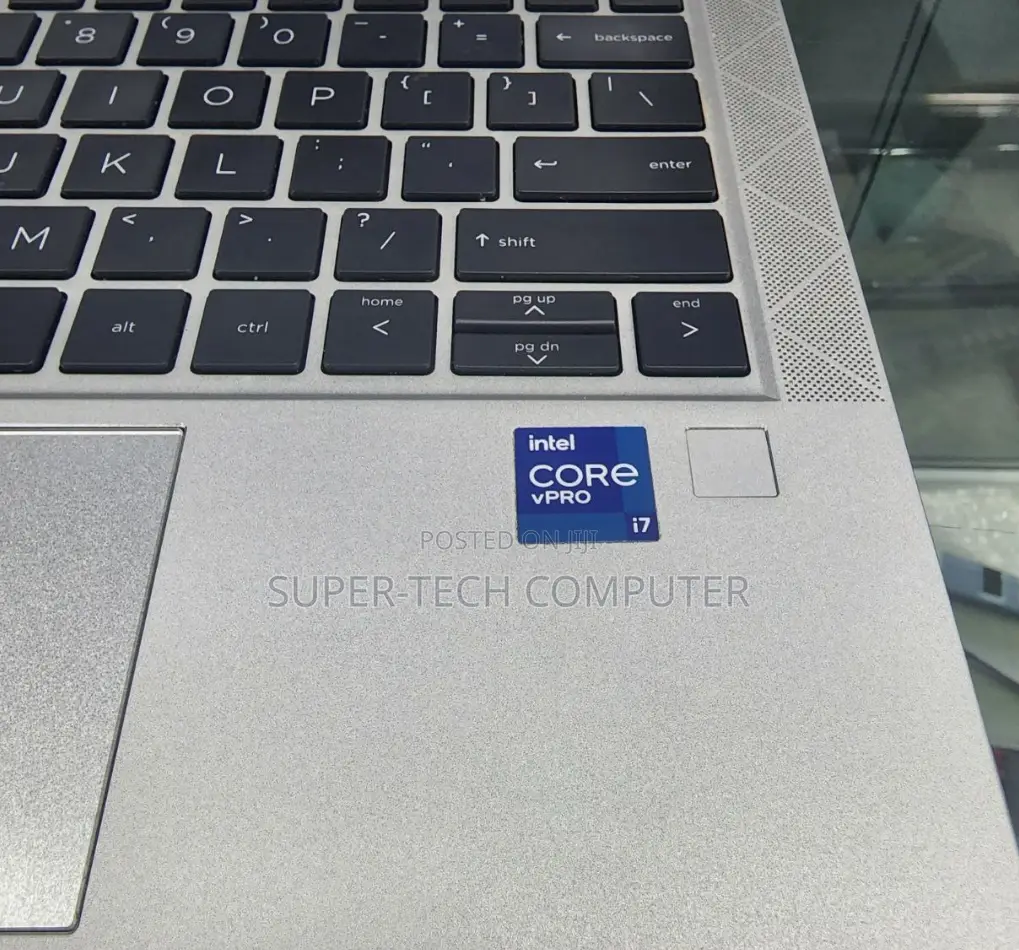 New Laptop HP EliteBook 830 G8 16GB Intel Core I7 SSD 1T