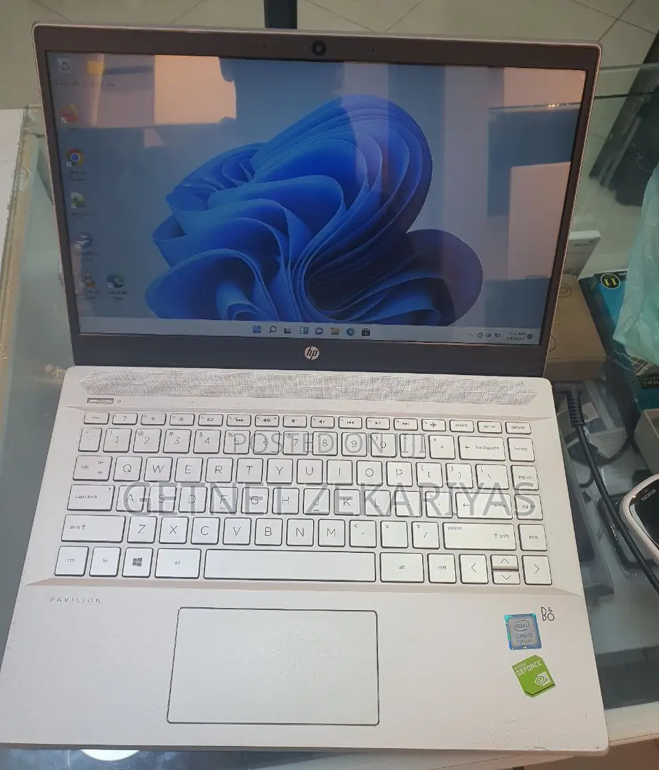 New Laptop HP Pavilion 14 8GB Intel Core I5 HDD+SSD 256GB