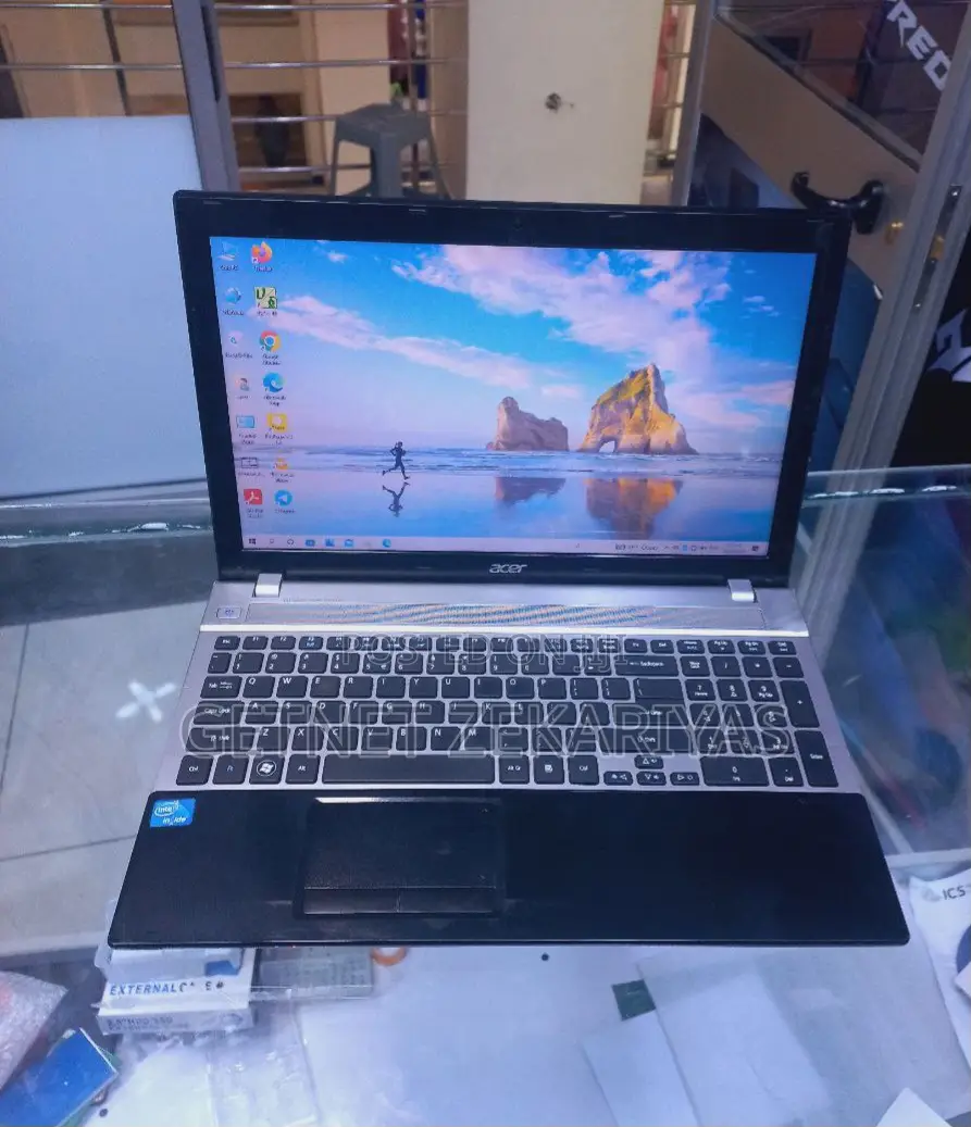New Laptop Acer Aspire 1500 4GB Intel Celeron SSD 320GB