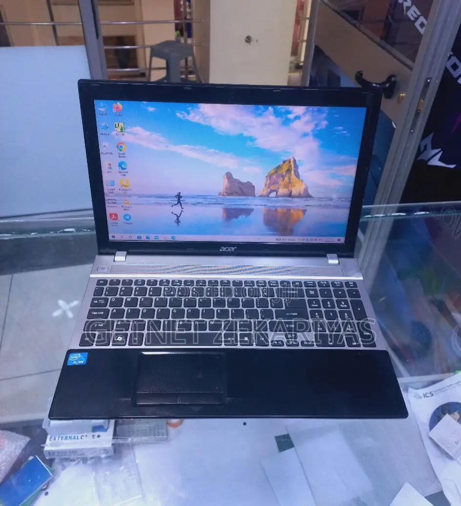 New Laptop Acer Aspire 1500 4GB Intel Celeron SSD 320GB
