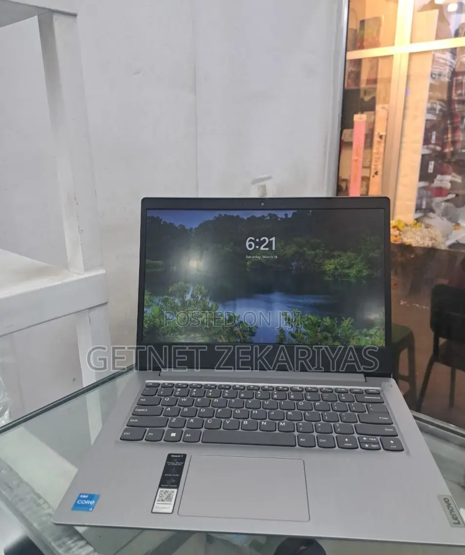 New Laptop Lenovo Ideapad 3 8GB Intel Core I3 SSD 256GB