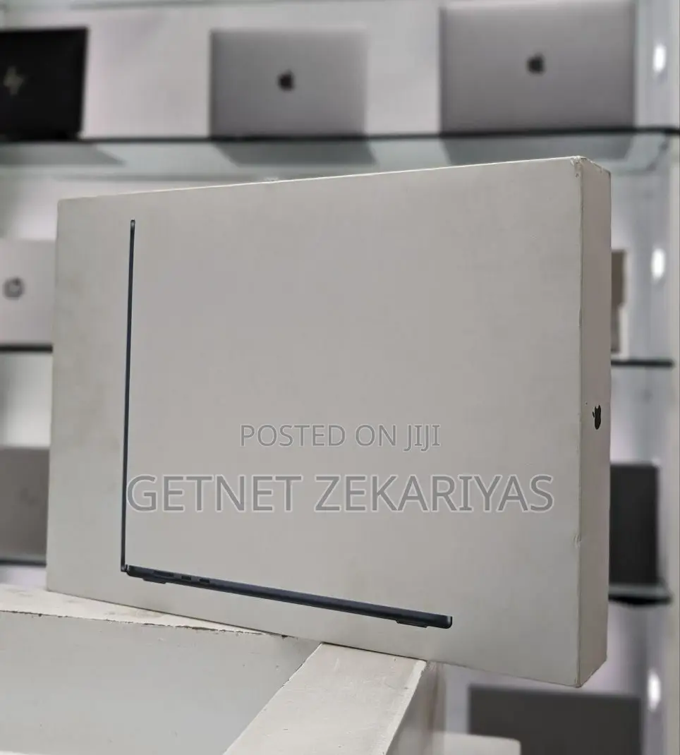 New Laptop Apple MacBook Air 2022 M2 8GB Apple M2 SSD 256GB