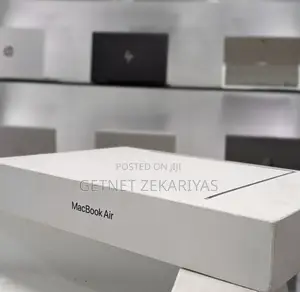 New Laptop Apple MacBook Air 2022 M2 8GB Apple M2 SSD 256GB