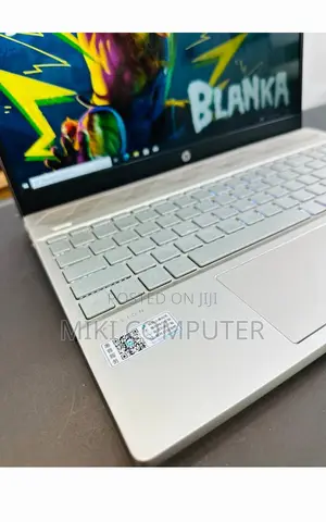 New Laptop HP Pavilion 15 8GB Intel Core i5 SSD 512GB