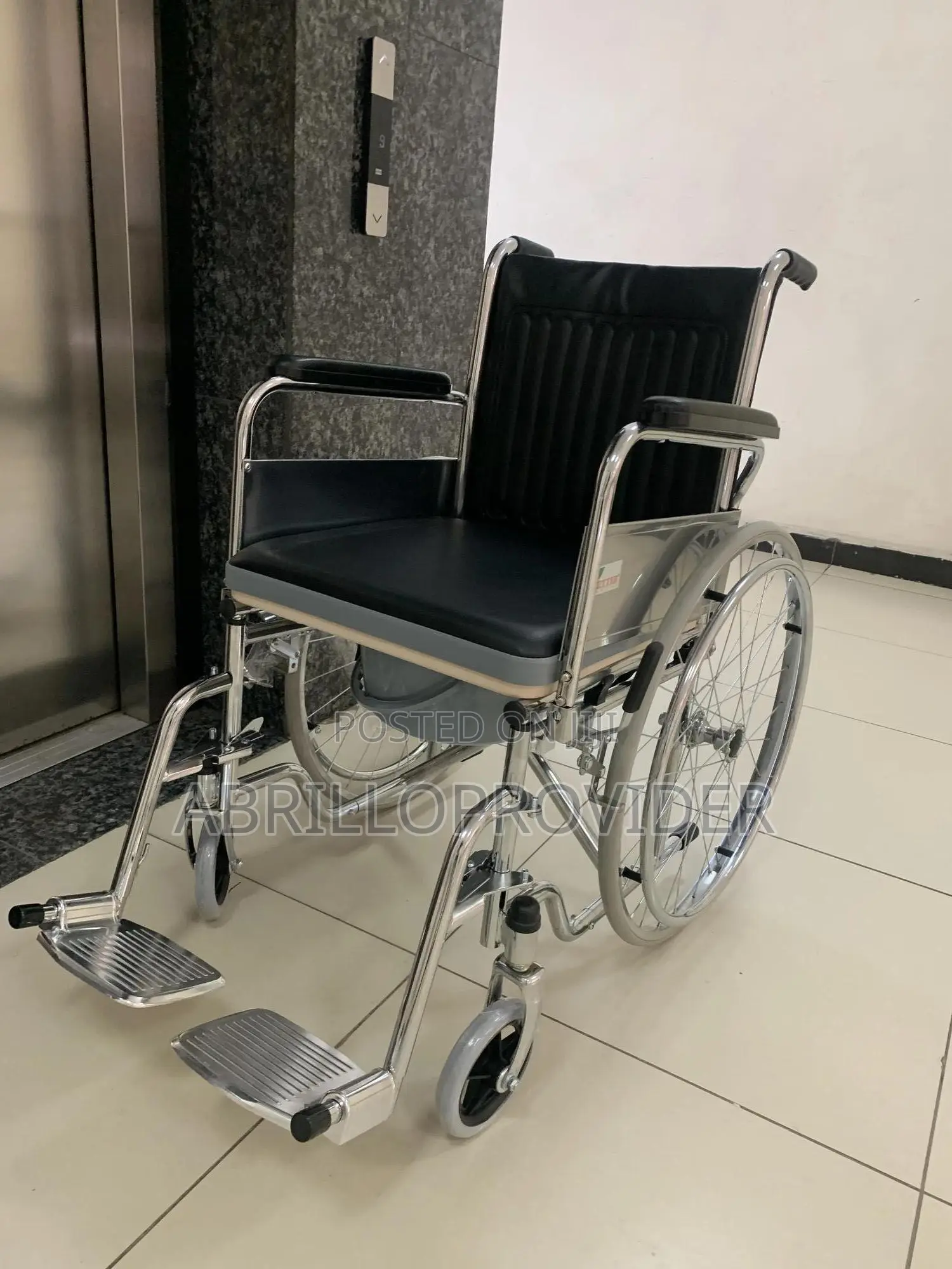 Toilet Wheelchair Commode+Folding Wheelchair Wheelchair