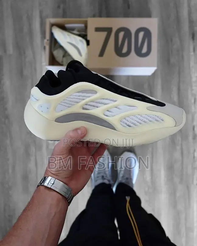 Adidas Yeezy 700 V3 | Cream Color