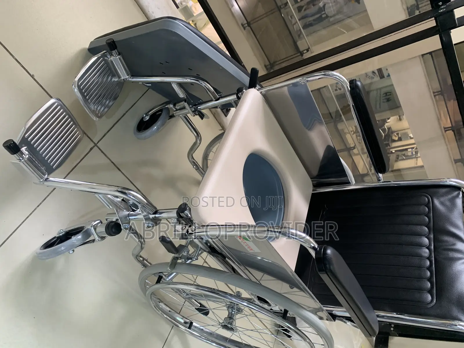 Wheelchair and Shower Commode/Elderly Toilet Seat Wheelchair