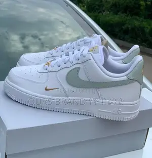 Nike Air Force 1 LV8 'Essential' Spruce White Green Low Shoe