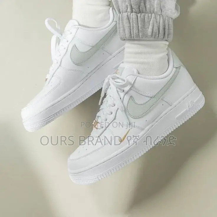 Nike Air Force 1 LV8 'Essential' Spruce White Green Low Shoe