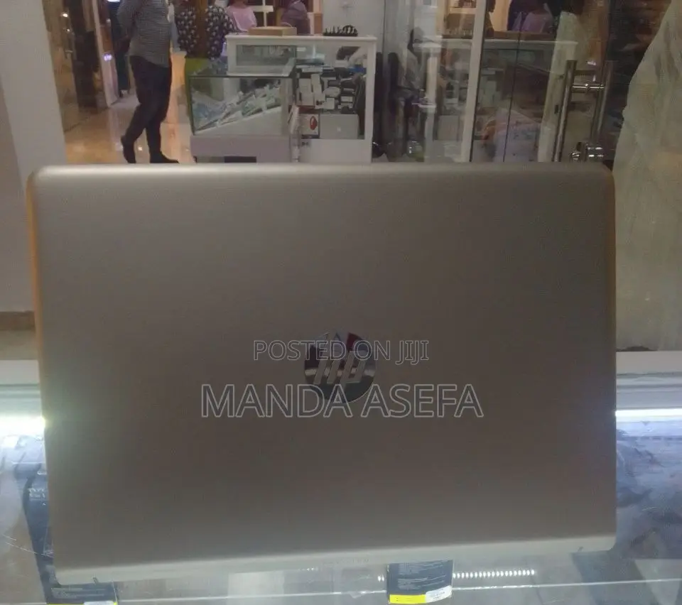 New Laptop HP Pavilion 15 8GB Intel Core I3 HDD 1T