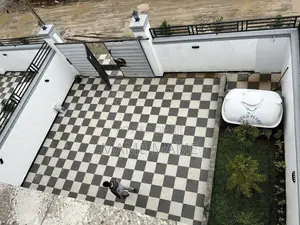 6bdrm House in Addis Abeba, Bole for sale
