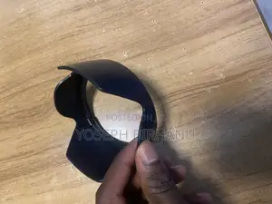 Photo - Hood for Camera Lens