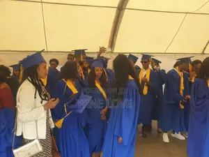 የምርቃት ጋውን ኪራይ