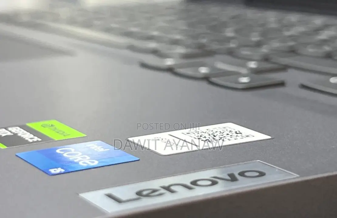 New Laptop Lenovo 8GB Intel Core I5 SSD 1T