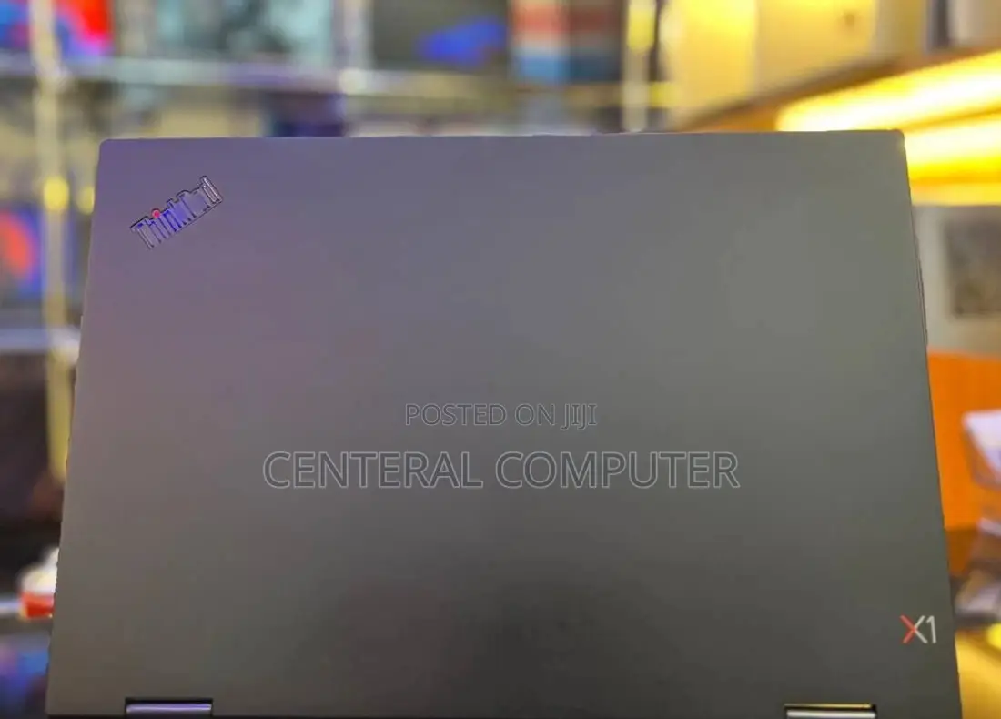 New Laptop Lenovo Yoga 710 16GB Intel Core I7 SSD 512GB