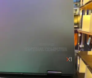 New Laptop Lenovo Yoga 710 16GB Intel Core I7 SSD 512GB