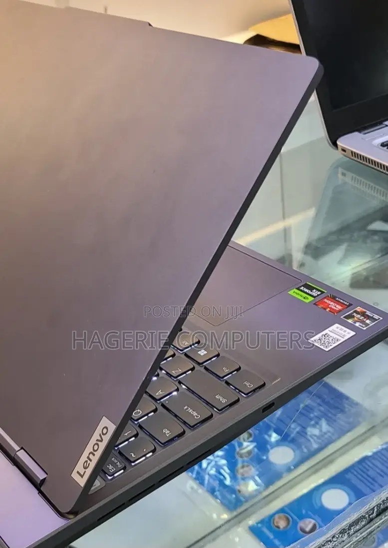 New Laptop Lenovo Legion 5 16GB AMD Ryzen 7 SSD 512GB