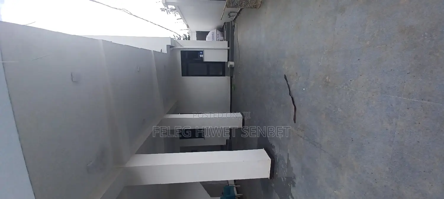 Furnished 6bdrm House in አአ, Bole for sale